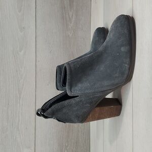 Vince Camuto Women Francia Ankle Leather Cut Out Heels Boots shoes sz 9M